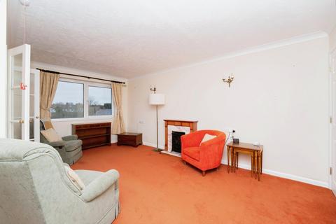 2 bedroom flat for sale, Wood Lane, Ruislip HA4