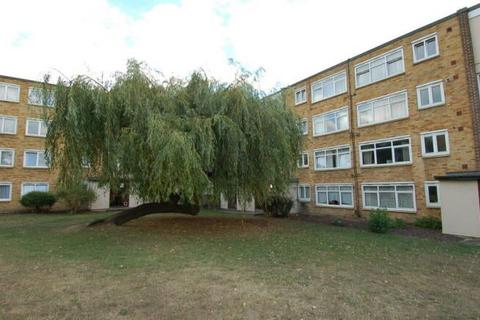 2 bedroom flat for sale, Farm Road, Hounslow TW4