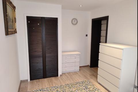 59 Farm Road, Hounslow, TW4 5PQ