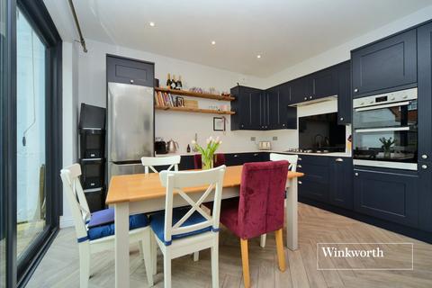 27 Strathearn Road, Sutton, SM1 2RS