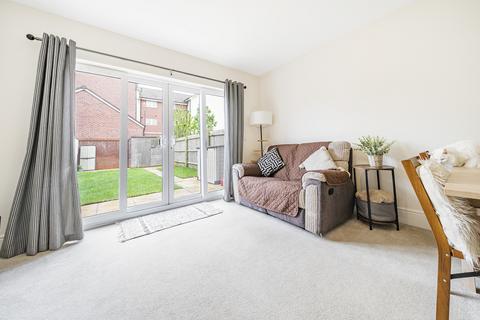 58 Furs Close, Monkton Heathfield, Taunton, TA2 8GH