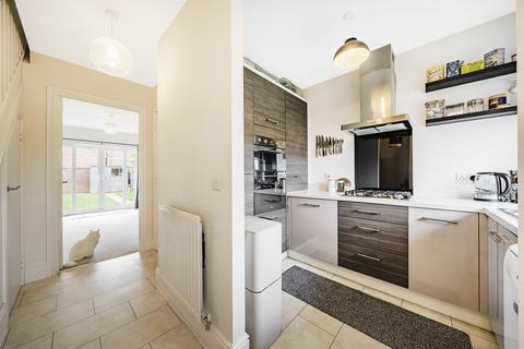 58 Furs Close, Monkton Heathfield, Taunton, TA2 8GH