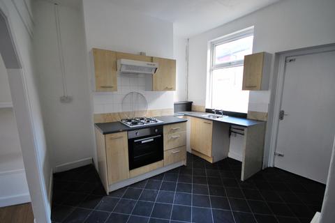 2 bedroom terraced house to rent, Laithe Street, Burnley, BB11