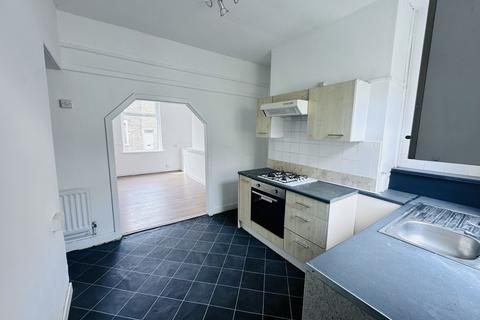 2 bedroom terraced house to rent, Laithe Street, Burnley, BB11