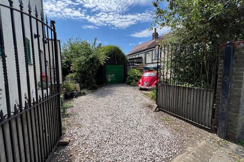 7 High Street, Great Wakering, Southend-on-sea, SS3 0EF