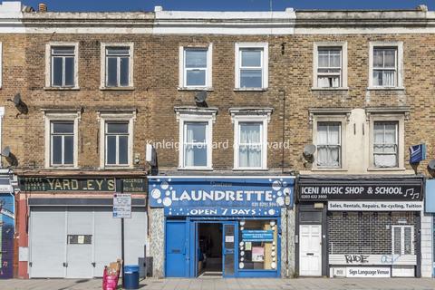 Studio to rent, Brockley Rise London SE23