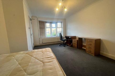 6 bedroom semi-detached house to rent, Cranfield, Bedford MK43