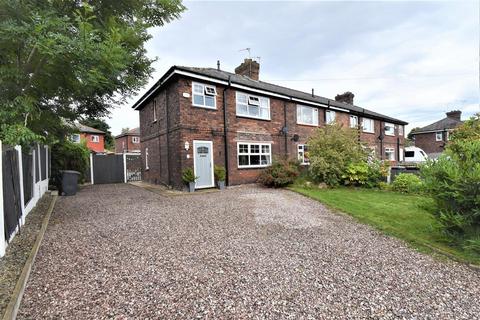 3 bedroom terraced house to rent, Astley, Manchester M29
