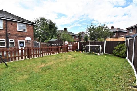 3 bedroom terraced house to rent, Astley, Manchester M29