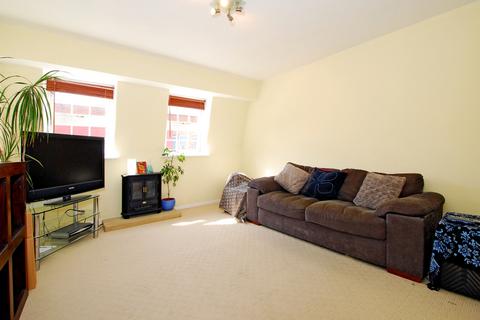 1 bedroom apartment to rent, Macleod Street Kennington SE17