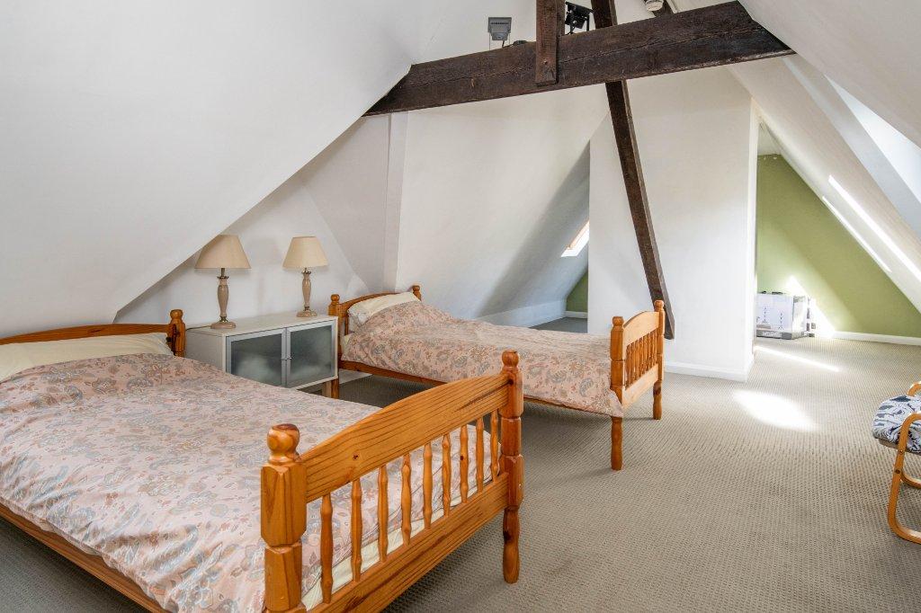 Attic Bedroom/Study