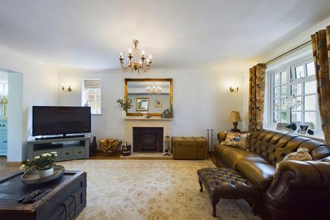 5 bedroom detached house for sale, Furze Road, Worthing BN13
