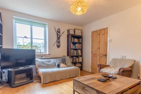 12 Back Lane, Kendal, LA9 7AW