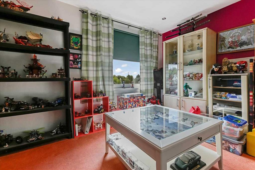 Bedroom Three (1)
