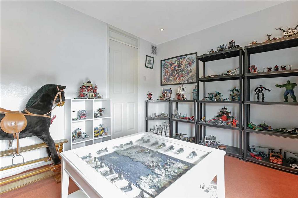 Bedroom Three (2)