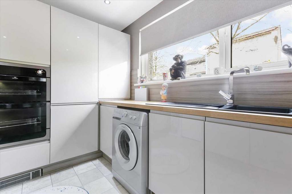 Kitchen (2)