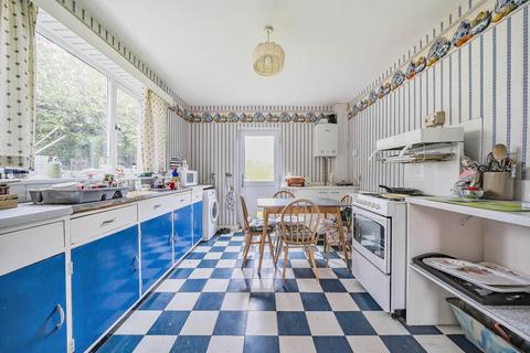 30 Heathfield Road, Keston, BR2 6BQ