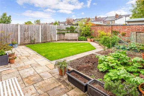 31 Pickering Road, Cheltenham, GL53 0LF