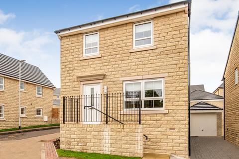 4 bedroom detached house to rent, The Gaits, Bradford, BD2