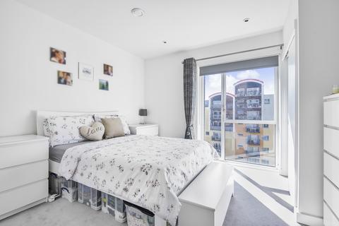 2 bedroom flat for sale, John Harrison Way, Greenwich Peninsula, SE10
