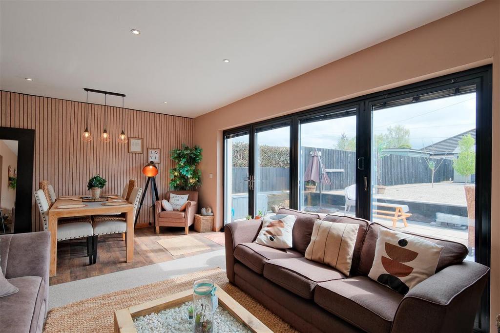 Mcneil Street, Larkhall 3 bed bungalow for sale £195,000