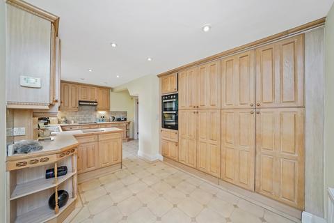 5 bedroom detached house for sale, Crows Road, CM16