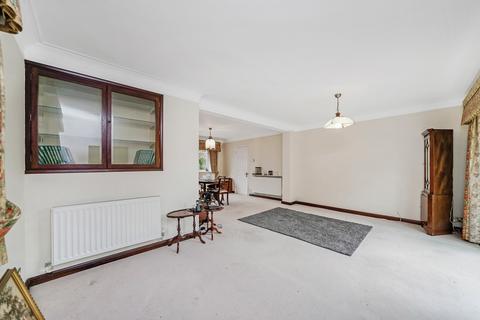 30 Crows Road, Epping, CM16 5DE