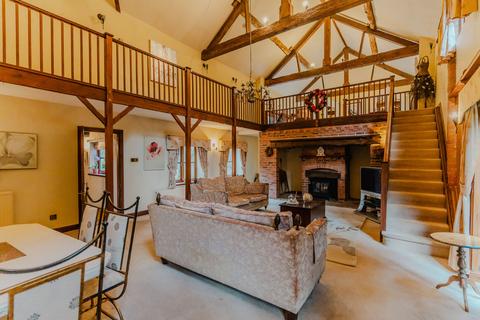 5 bedroom barn conversion for sale, Barn Close, Castle Donington, DE74