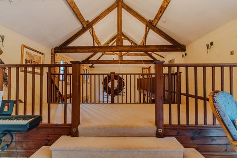 5 bedroom barn conversion for sale, Barn Close, Castle Donington, DE74
