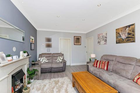2 bedroom flat for sale, Graham Street, Doune, FK16