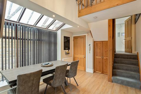 undefined, Apt, The Retort House, Waterside, Knaresborough