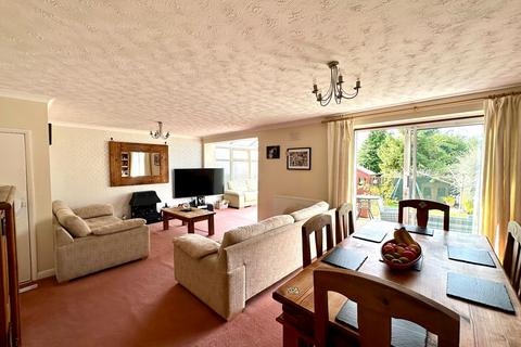 4 bedroom detached house for sale, Lovelace Way, Fleckney, LE8