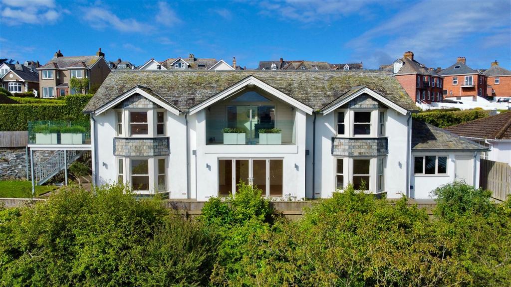 Treverbyn Road, Padstow, PL28 8DW 5 bed detached house for sale £