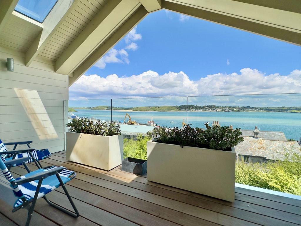 Treverbyn Road, Padstow, PL28 8DW 5 bed detached house for sale £