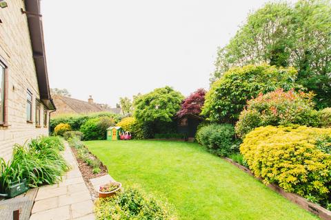 5 bedroom detached house for sale, Banbury Road, Bloxham, OX15