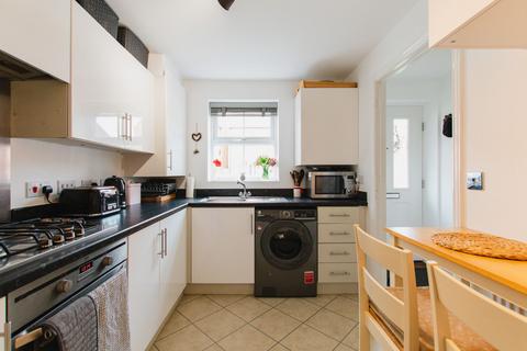 3 bedroom townhouse for sale, Ayres Drive, Bloxham, OX15