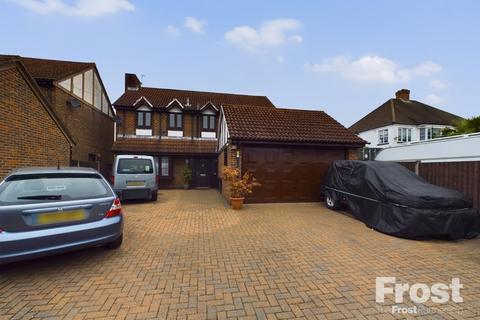 4 bedroom detached house for sale, Meadow Gardens, Staines-upon-Thames, Surrey, TW18