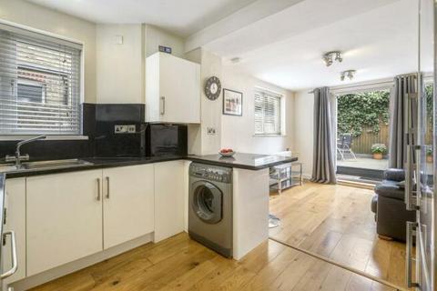 2 bedroom flat to rent, 151 Bravington Road, London W9