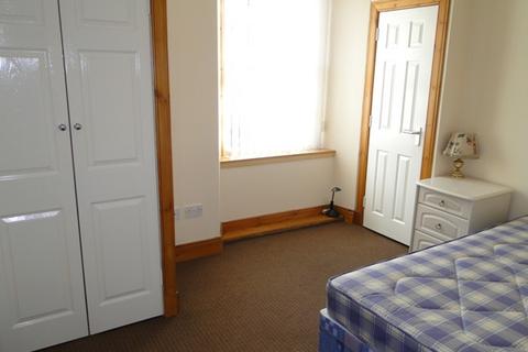 22 bedroom flat to rent, George Street, Perth PH1