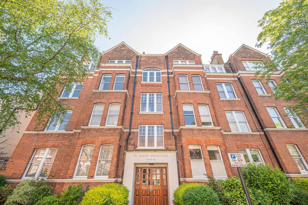 West End Lane, West Hampstead... 2 bed flat for sale - £650,000