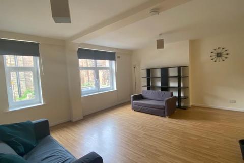 4 bedroom flat to rent, Montpelier Park, Edinburgh EH10