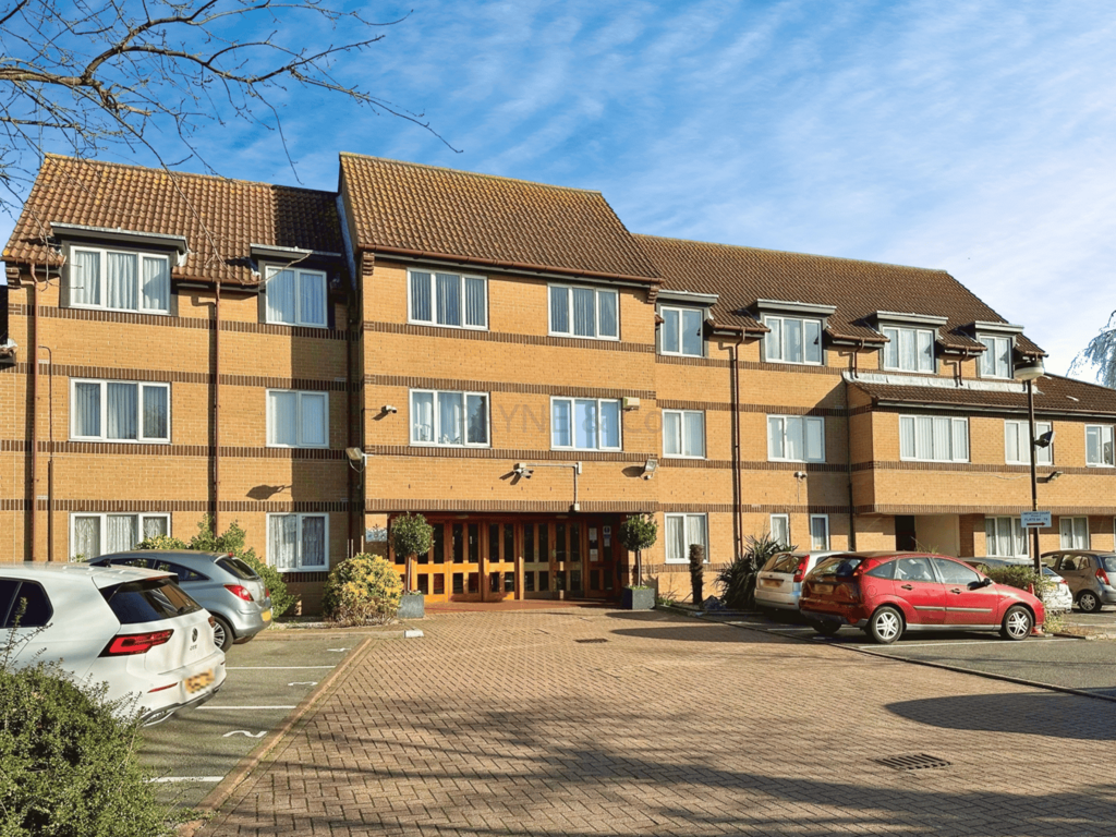 Beehive Lane, REDBRIDGE, IG4 1 bed retirement property for sale £100,000