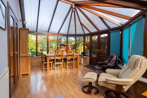 108 Balmoral Drive, Bramcote, Nottingham, NG9 3FT