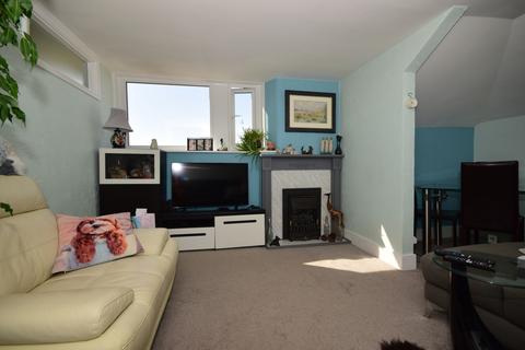 2 bedroom apartment to rent, Wood Street Ryde PO33