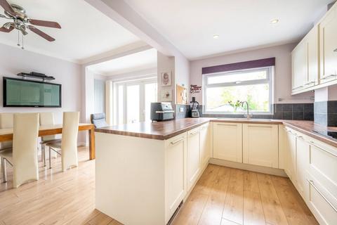 3 bedroom end of terrace house for sale, Larkswood Road, Chingford, London, E4