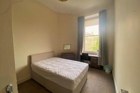 4 bedroom flat to rent, Croall Place, Edinburgh,