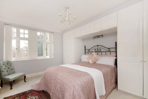 2 bedroom flat to rent, Arterberry Road, West Wimbledon, London, SW20