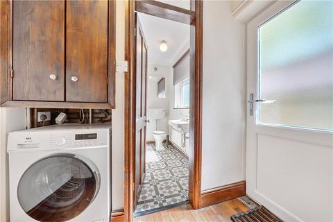47 Athorpe Grove, Nottingham, NG6 0AJ