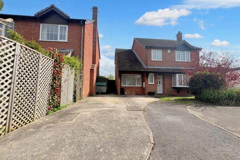 4 bedroom detached house for sale, Netheravon