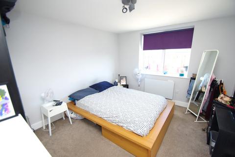 1 bedroom apartment to rent, Borthwick House, Fishers Ind Estate, Wiggenhall Road, WD18